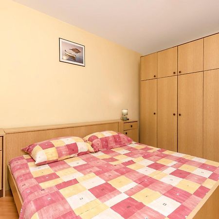 Apartment Branka Тисно Экстерьер фото