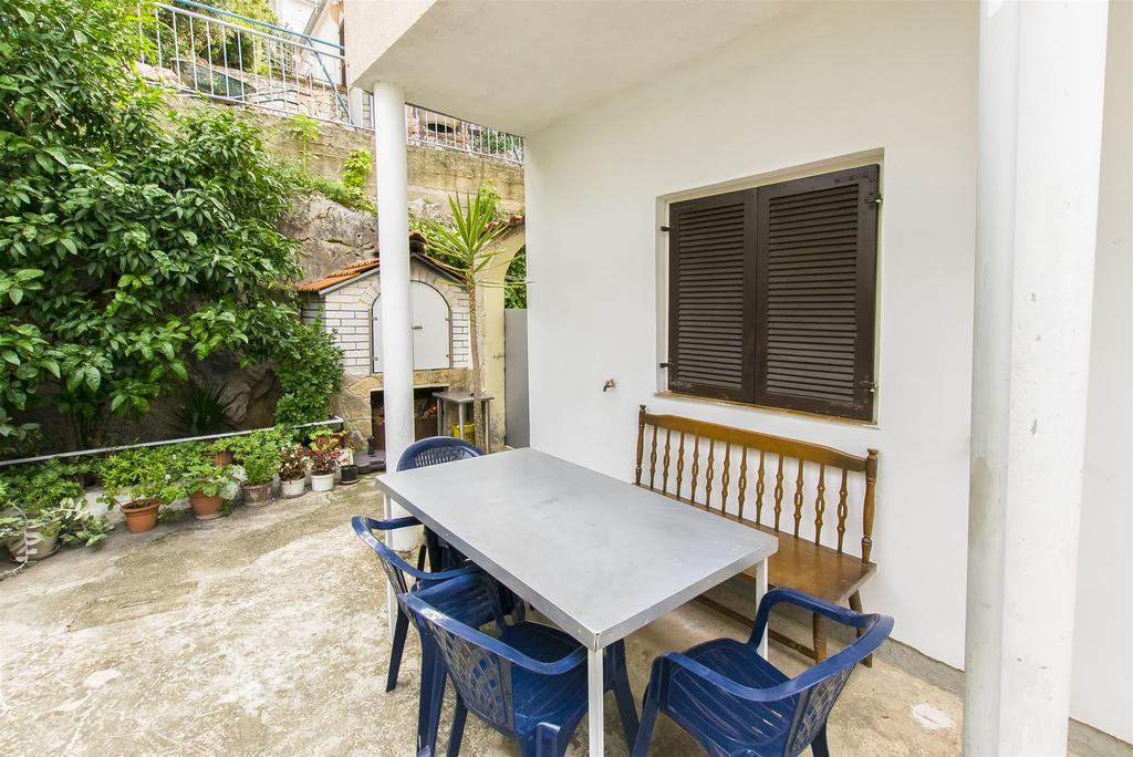 Apartment Branka Тисно Экстерьер фото
